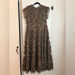 Gorgeous MacDuggal midi length, cap sleeve gown. Lined. Size 10